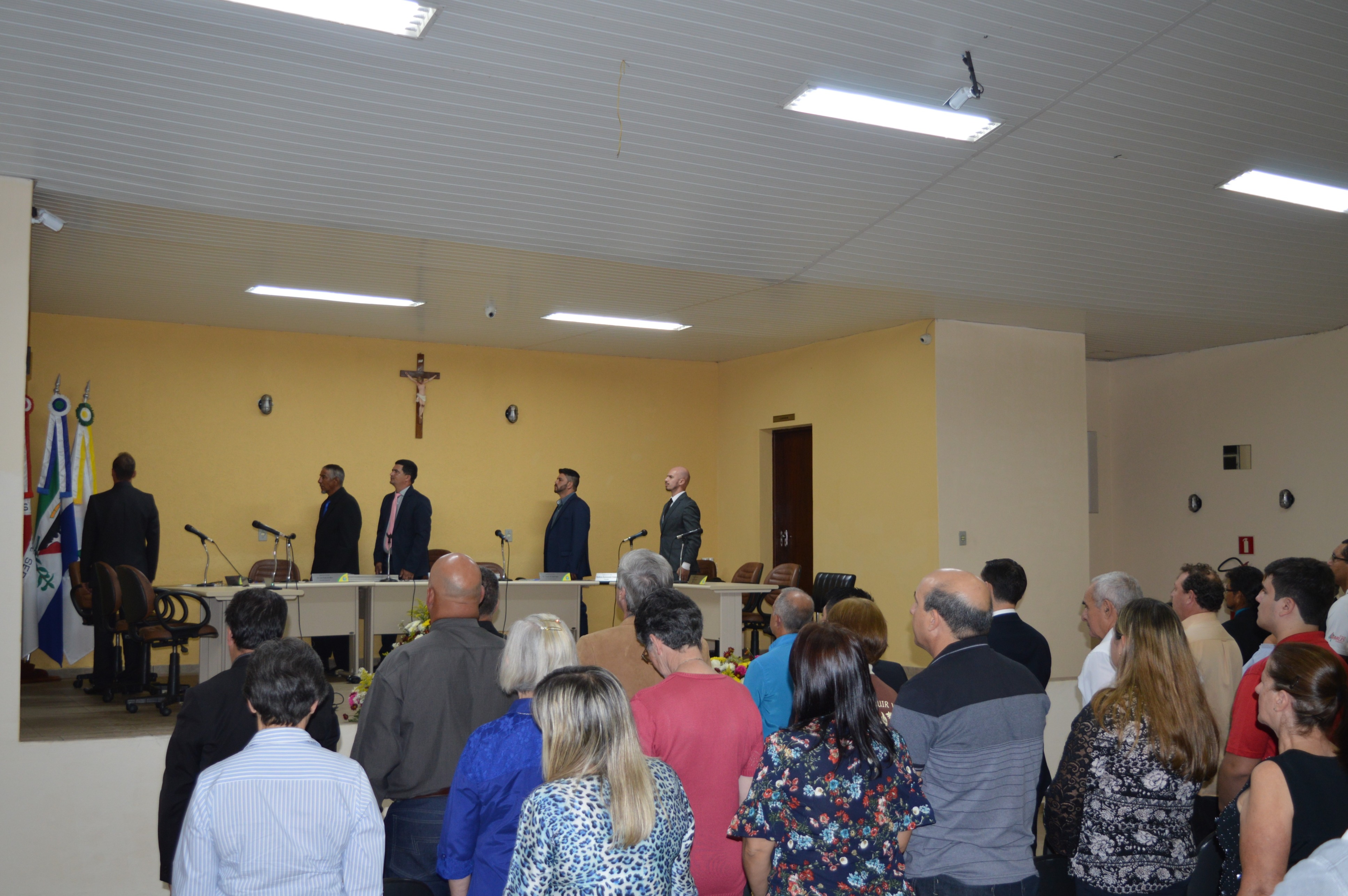 Entrega de títulos no aniversário da cidade em 2018