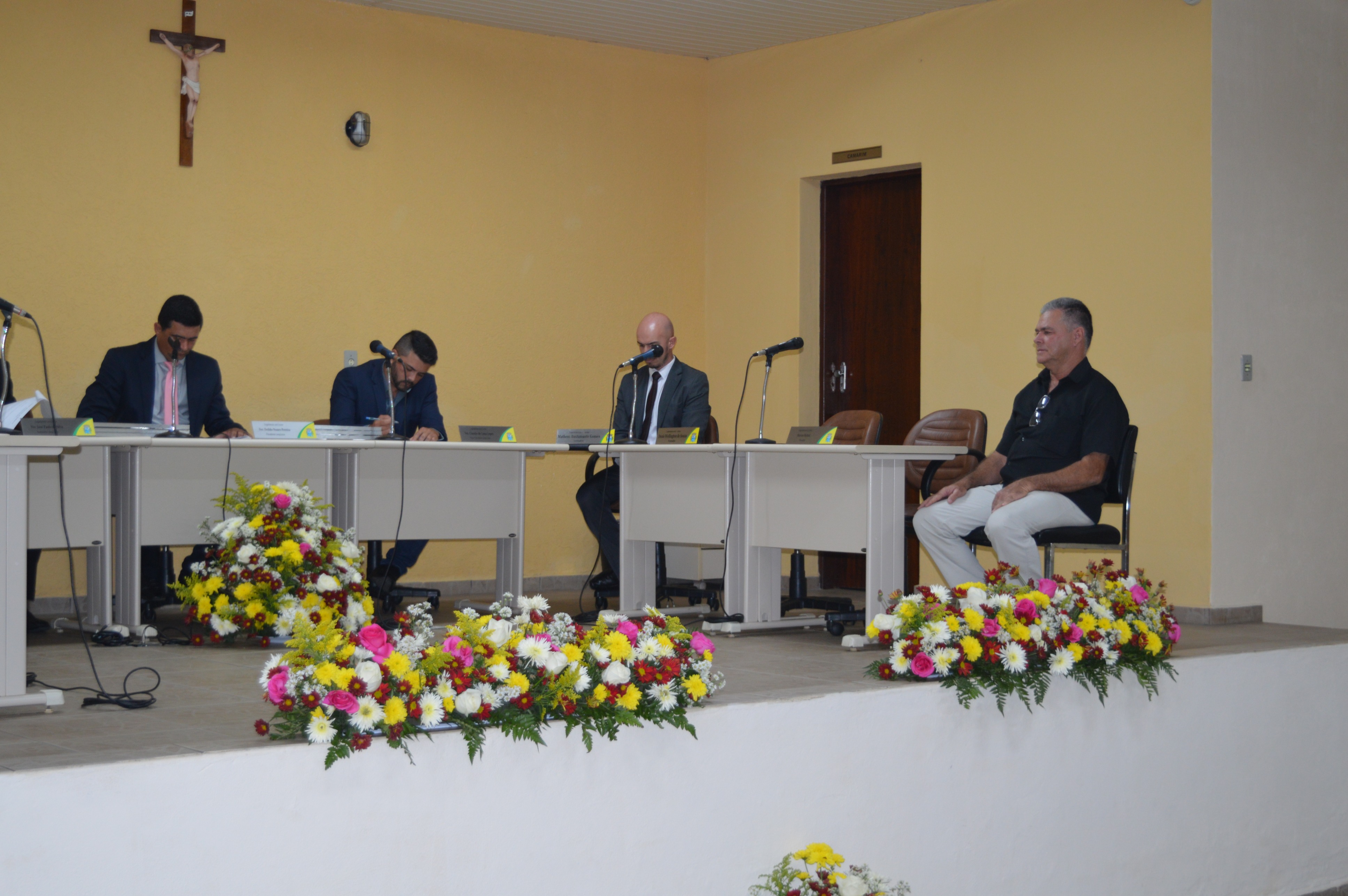 Entrega de títulos no aniversário da cidade em 2018