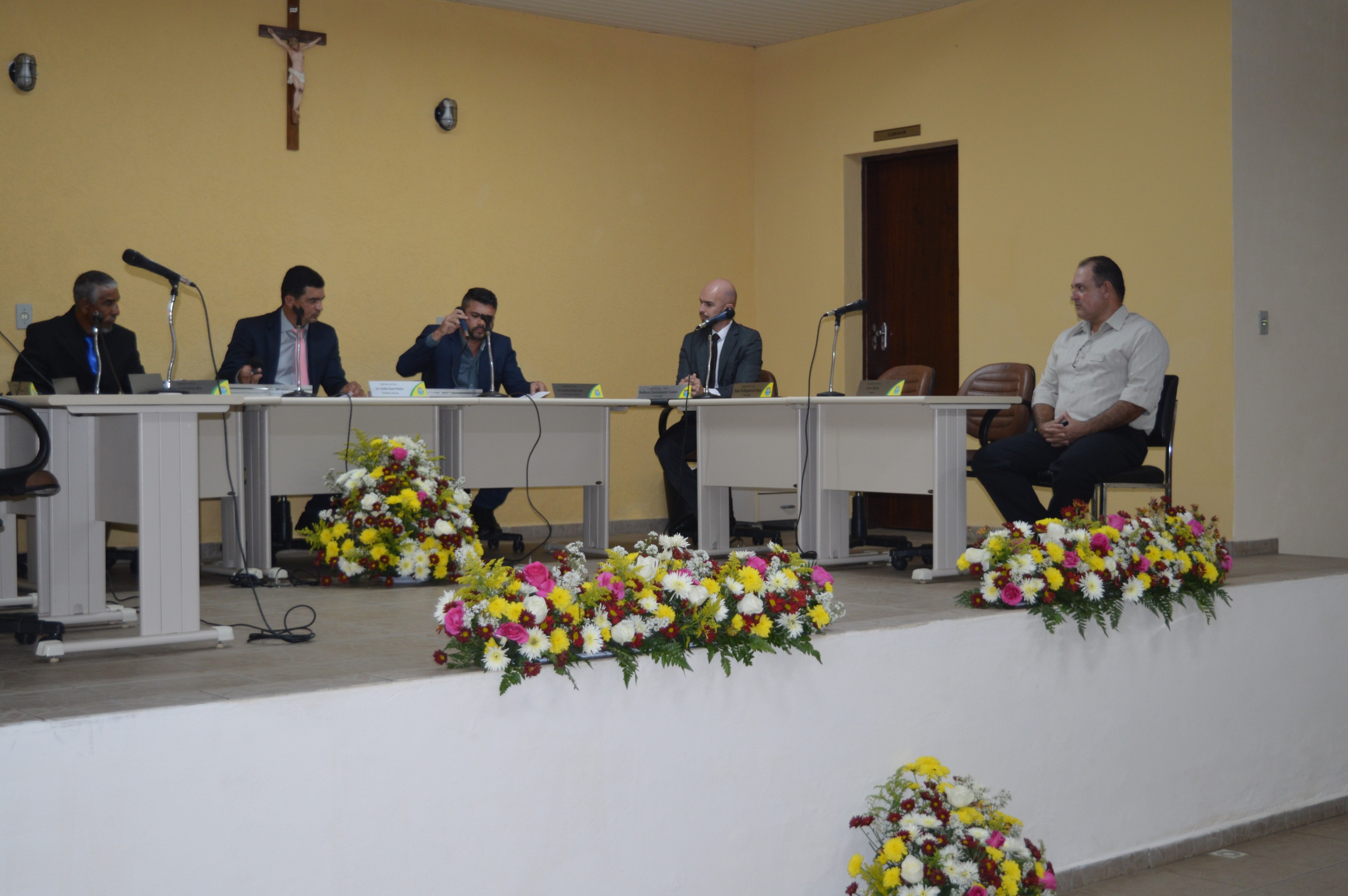 Entrega de títulos no aniversário da cidade em 2018