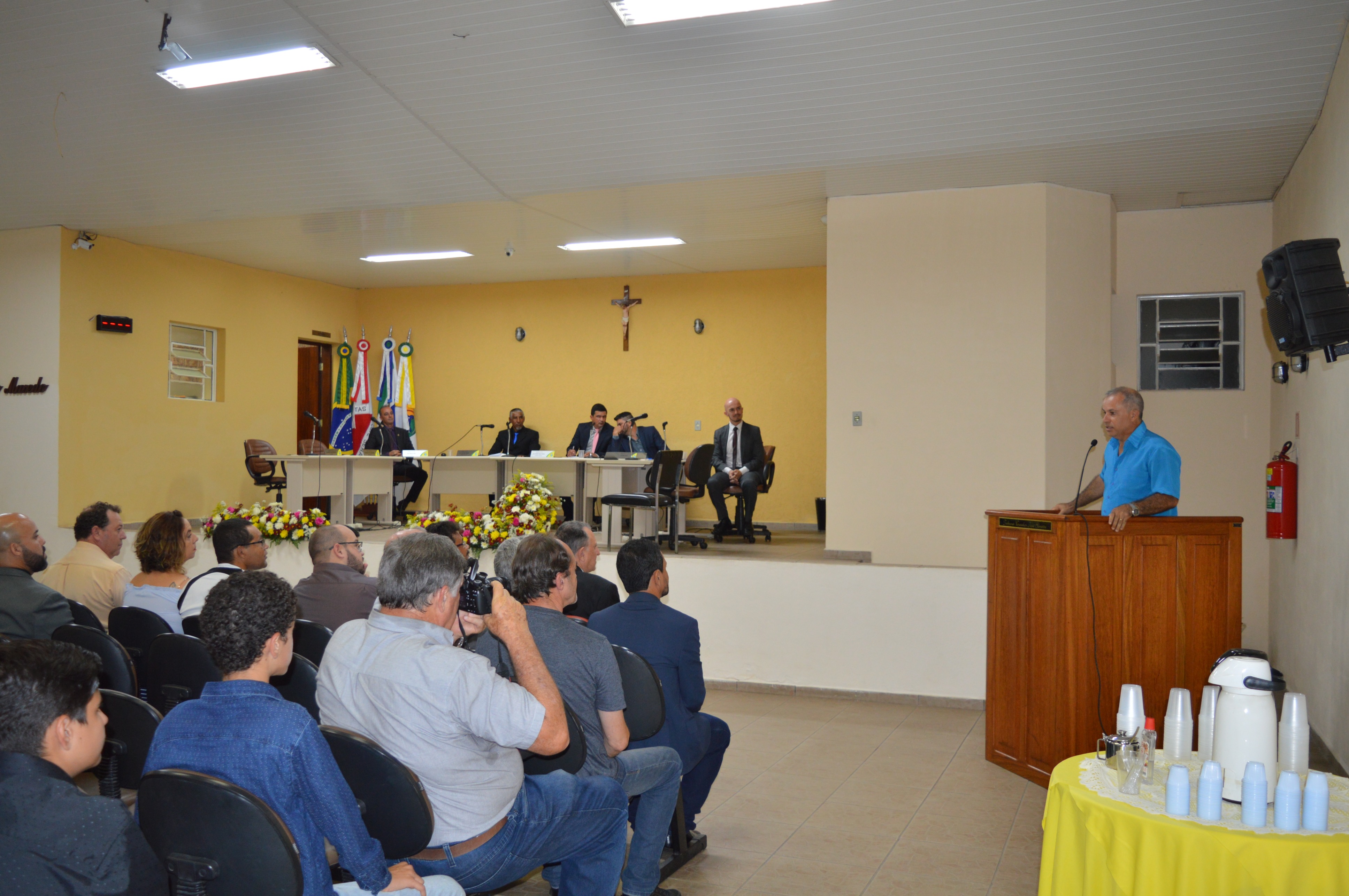 Entrega de títulos no aniversário da cidade em 2018